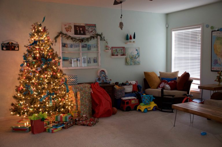 Unboxing The 7.5 Ft. Pre-Lit Jasper Cashmere Artificial Christmas Tree From Michael’s